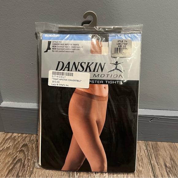 Danskin Other Danskin Tights Hipster Convertible In Classic Light